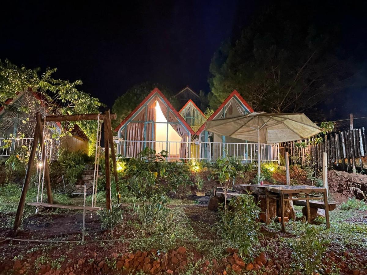 Paradiso Homestay Mangden Kon Von Kla Exteriör bild