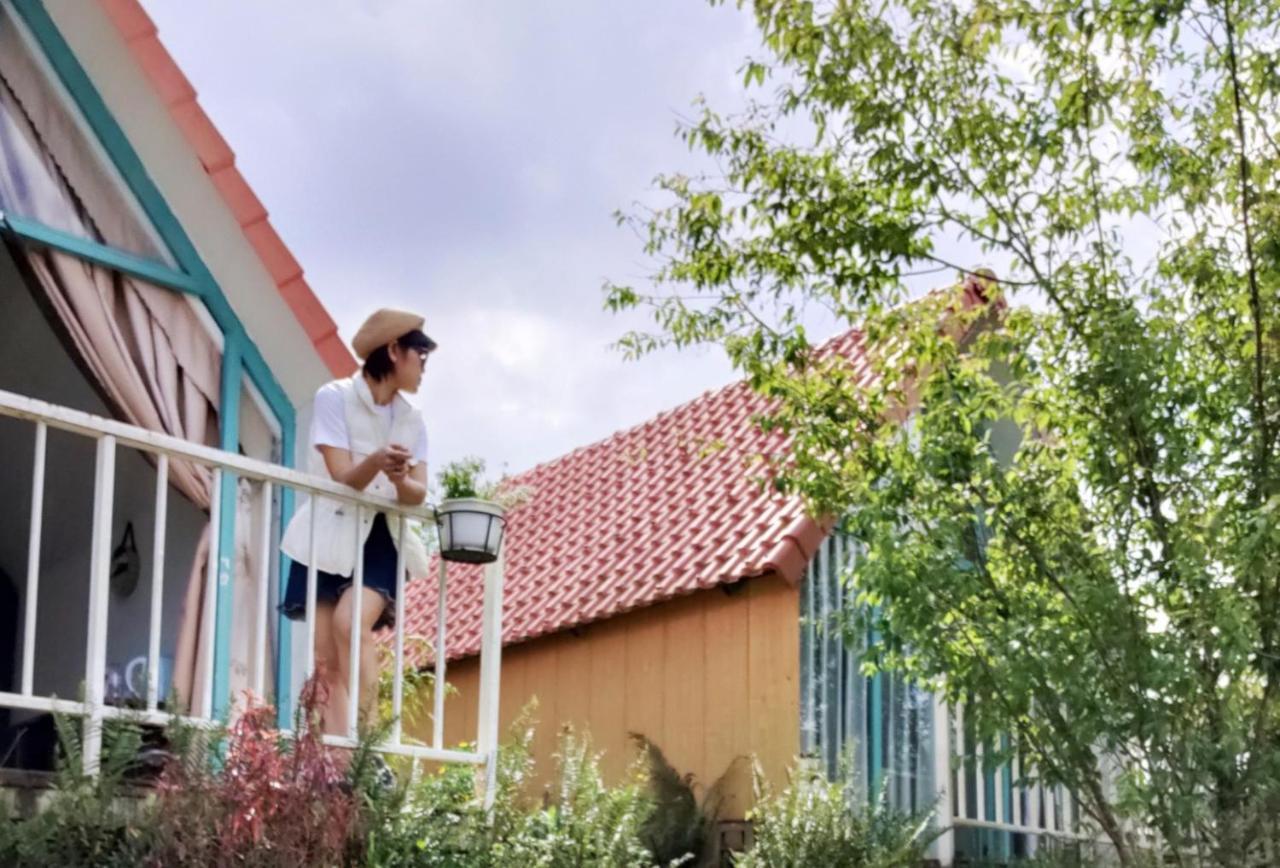 Paradiso Homestay Mangden Kon Von Kla Exteriör bild