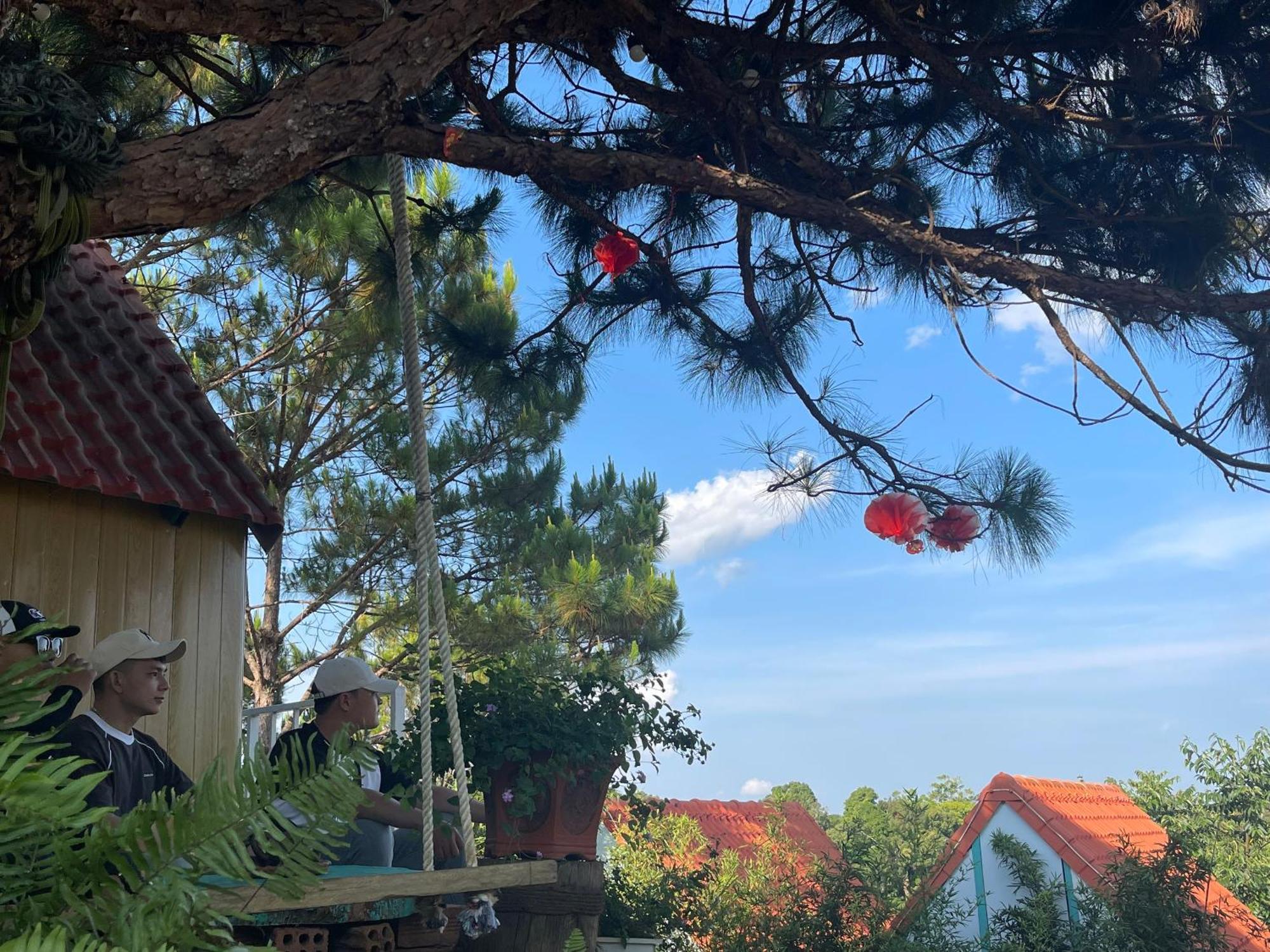 Paradiso Homestay Mangden Kon Von Kla Exteriör bild
