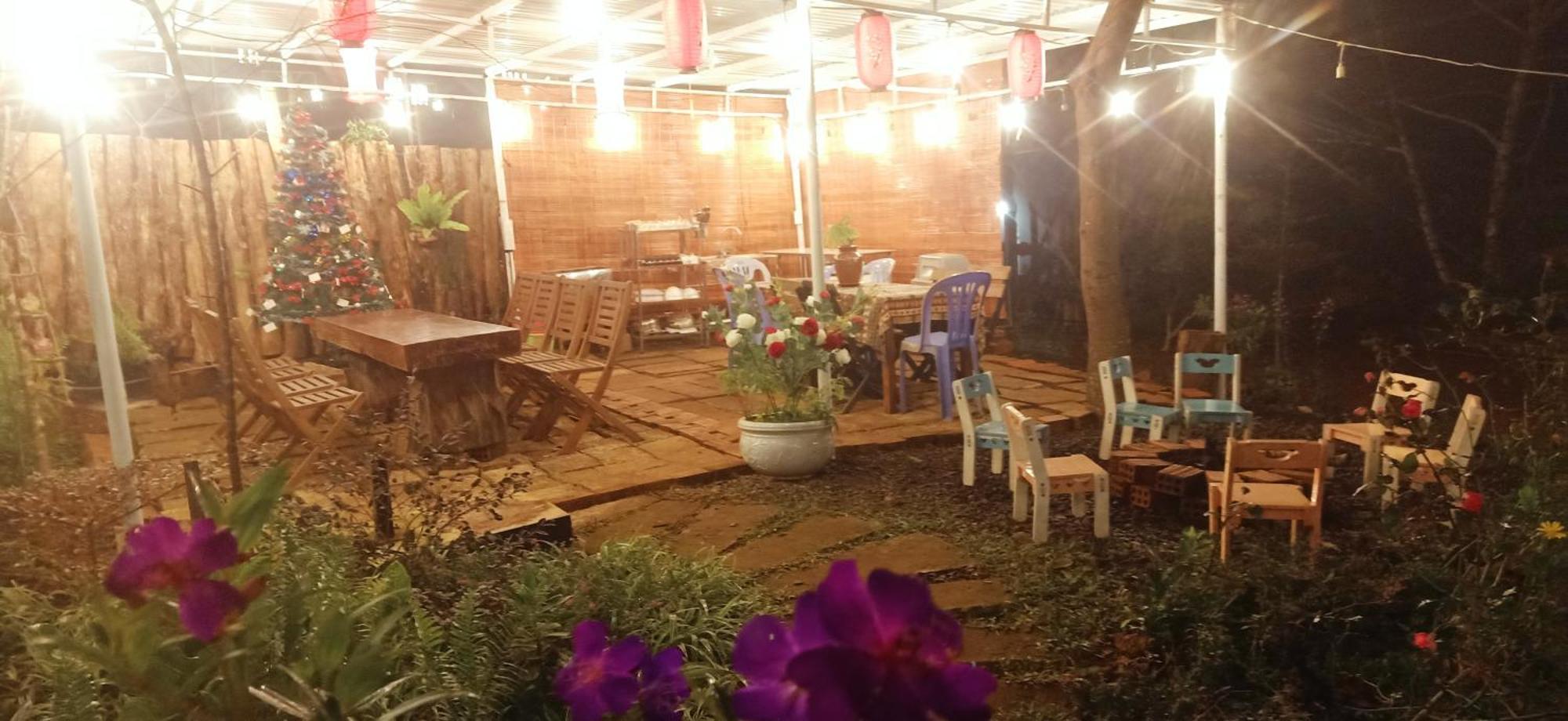 Paradiso Homestay Mangden Kon Von Kla Exteriör bild